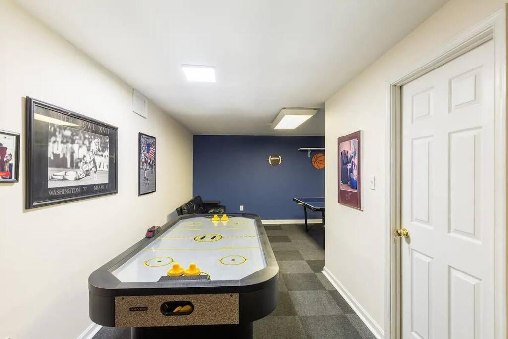 Lrge 5 Bedroom 9 Beds Near Dc-Pool, Hot Tub, Gym, Game Rm, Fire Pit 鲍伊 外观 照片