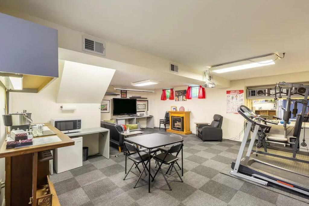 Lrge 5 Bedroom 9 Beds Near Dc-Pool, Hot Tub, Gym, Game Rm, Fire Pit 鲍伊 外观 照片
