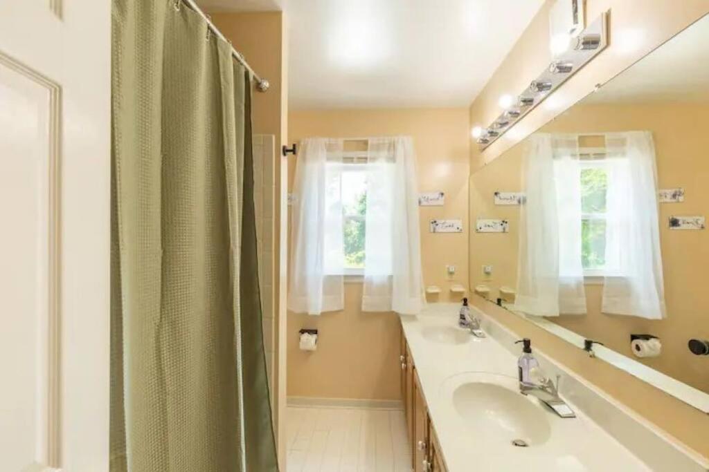 Lrge 5 Bedroom 9 Beds Near Dc-Pool, Hot Tub, Gym, Game Rm, Fire Pit 鲍伊 外观 照片