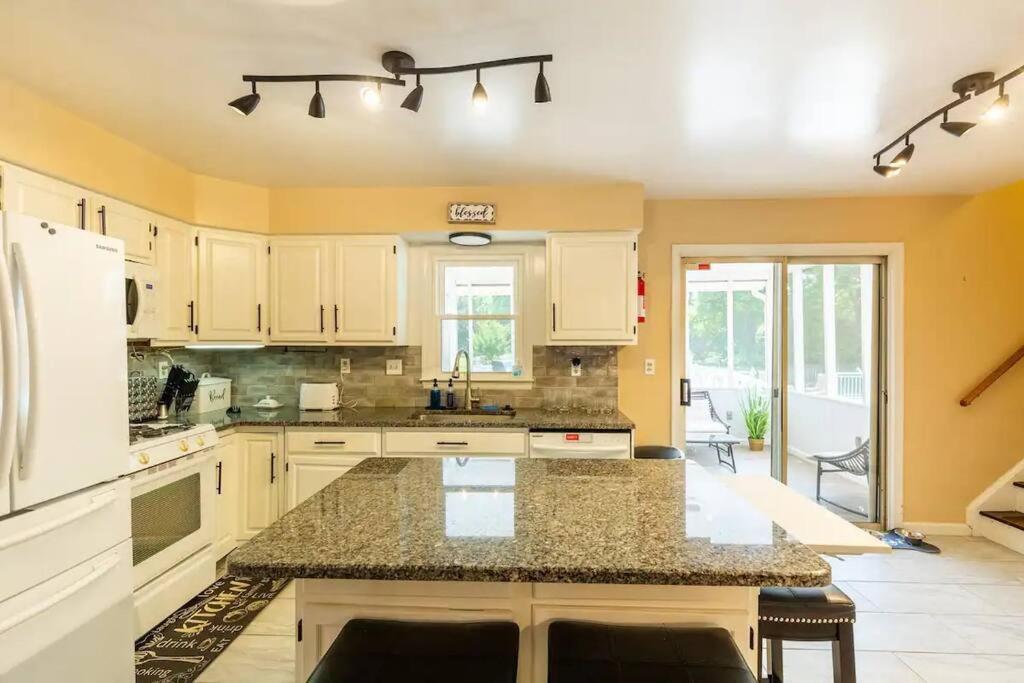 Lrge 5 Bedroom 9 Beds Near Dc-Pool, Hot Tub, Gym, Game Rm, Fire Pit 鲍伊 外观 照片